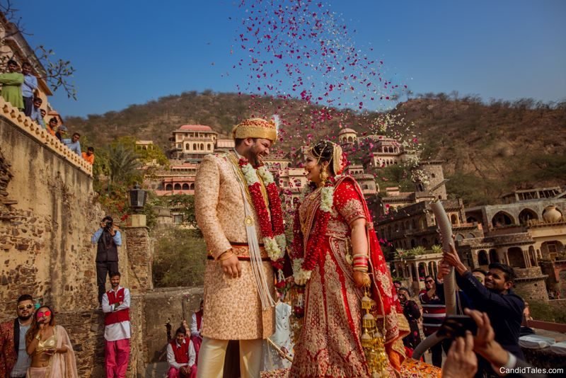 extravagant-palace-wedding-neemrana-fort-jaipur-3